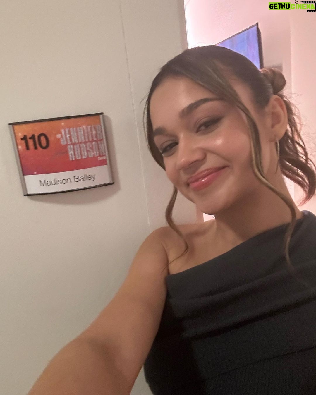 Madison Bailey Instagram - Pinch me moments one after another. Thank you SO much for having me @jenniferhudsonshow @iamjhud you were the sweetest 🤍