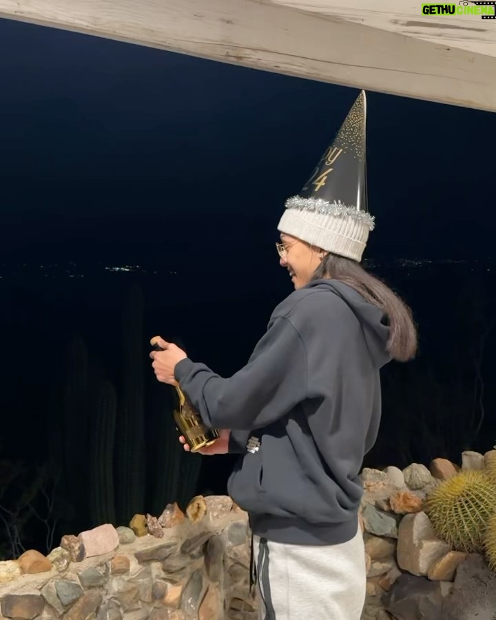Madison Bailey Instagram - Starting my year on baecation ππ§π½ββοΈπ«Άπ½ Joshua Tree, California