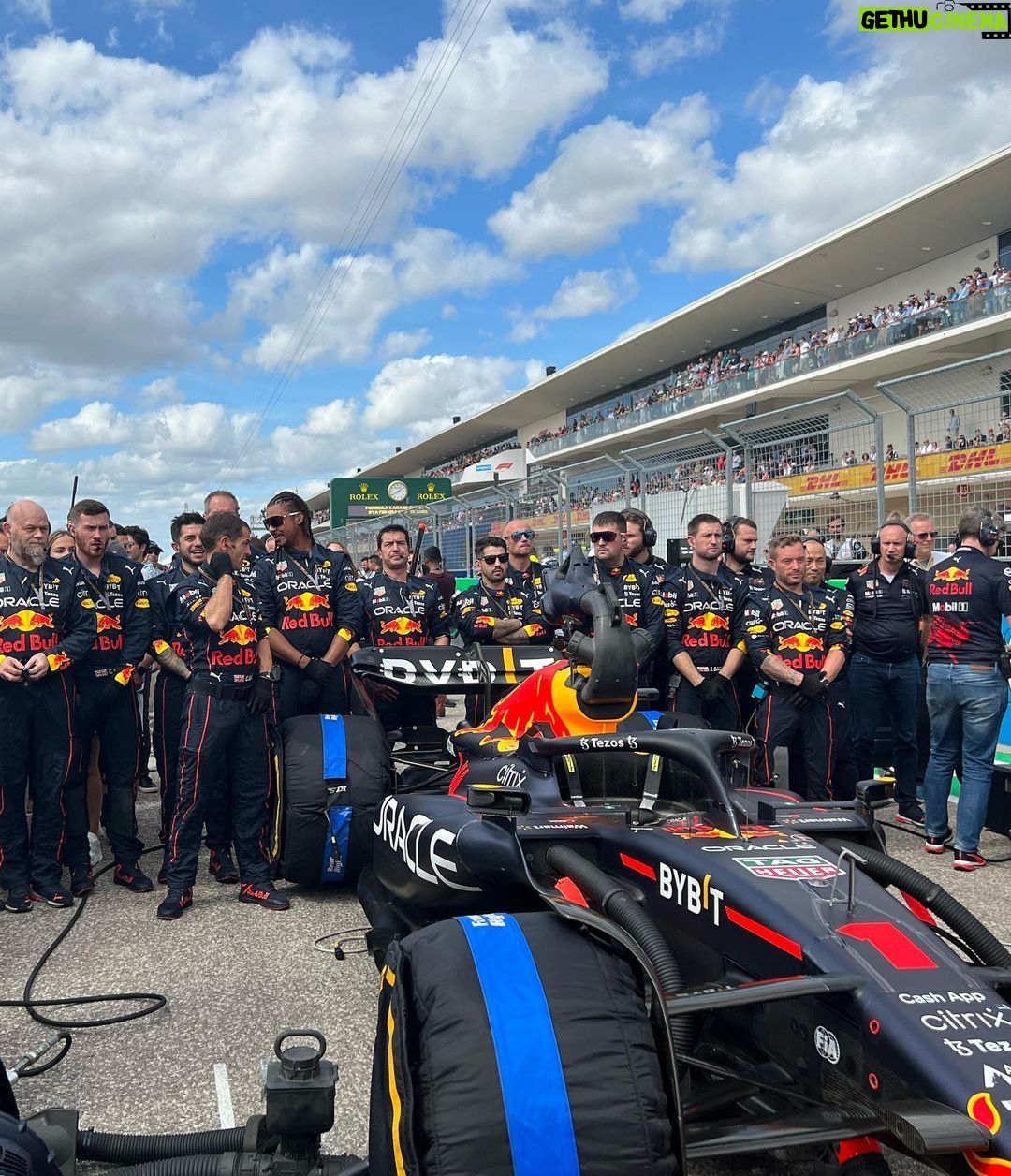 Madison Beer Instagram - 🌟🌟 🏁 what a day what a dayyy ! my very first time ever seein formula 1 ,, thank u for bringing me yesterday @cashapp - best time xx #partner