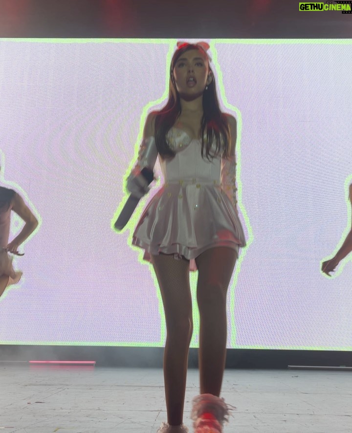 Madison Beer Instagram - u r the highlight of my life TERMINAL 5