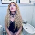 Madonna Instagram - All dressed up and Nowhere to go…………….👠 …….. But Soon , Very Soon, I’ll be traveling to you . #celebrationtour