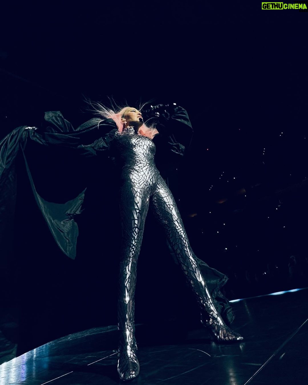 Madonna Instagram - There is nothing In the world like playing NYC! 🗽 Thank you for joining me @tokischa.popola on the last night ….. Its always FUN Spending time with you. And thank you for my new grill! MOTHER! ♥️ i Love it!!