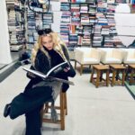 Madonna Instagram - What it feels like for a girl…………Paris Dump! 🇫🇷♥️