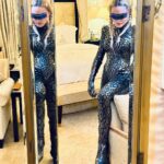 Madonna Instagram - What it feels like for a girl…………Paris Dump! 🇫🇷♥️