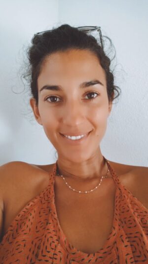 Mafalda Matos Instagram - Como fazes magia acontecer? Como está a tua autodisciplina vs fluidez?

Todos temos as duas energias... Feminina e masculina. És a tua mãe e o teu pai. 

Acontece muitas vezes termos desequilíbrios mais numa do que outra.

Descobre mais sobre ti! Para que mais Magia aconteça 🪄🎩✨

+Info na bio

#coaching #coachingholistico #desenvolvimentopessoal #harmonia #meditação #energia #magia