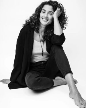 Mafalda Matos Instagram - JOY 

How often do you feel it? Can you play like a kid? 

Be brave to embrace it 🤍

Photo by @mitchelbegood_photo 🙏🏽
Makeup @flamerosemakeup 
.
.
∆ Get your FREE Holistic Coaching Session on my bio ∆
.
.
#holisticcoaching #healing #mindset #boundaries #breathwork #meditation #yinyang #cocreation #manifesting #gratitude #bliss #innerwork #selfrealization #selfdevelopmenttools #holisticapproach #depression #anxiety #traumarecovery #joy #blackandwhite #portrait