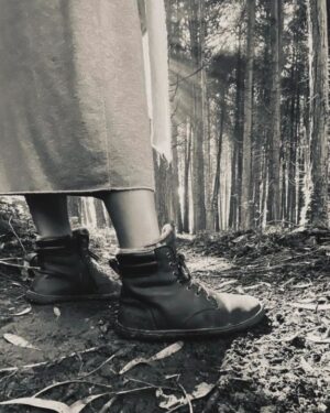 Mafalda Matos Instagram - Magic Woods 💚🧚‍♂️
.
.
Boots by @koel.shoes
.
.
#magicwoods #nature #thewinteriscoming