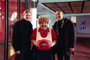 Magda Szubanski Instagram - Sharon got the Sherrin!! Saving the day @cortneevine and @darcyvee #afl #aflgf #aami #clanger