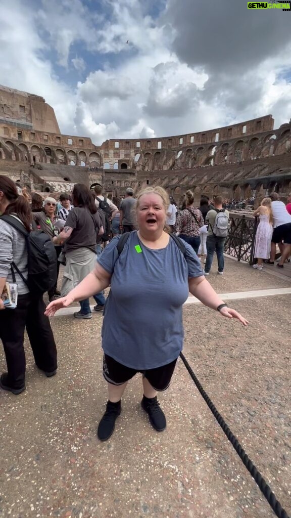 Magda Szubanski Instagram - “Are you not entertained?!” Hamming it up #colosseum #rome #russelcrowe #gladiator #travelgram