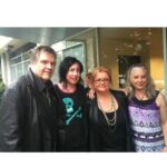 Magda Szubanski Instagram - Oh #meatloaf… like a bat outta hell, straight into heaven 🦇👼🏻 😞 Condolences to his family. This is us at the filming of “Spicks and Specks” in 2010 with my sister Barb, mate Kristen and a bonus pic of awesome @adalitax What a terrible shame 🙏🏻🦇