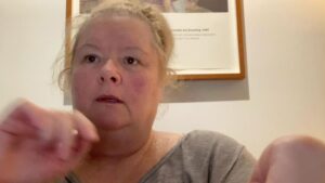 Magda Szubanski Instagram - If you are in shock don’t make big decisions! - this is why. This is a video I shared with Ruth’s loved ones but may be helpful to some of you 🙏💔
Thank you @real_life_medicine for your care and support and this invaluable explainer 🙏❤️