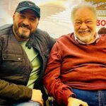 Magdy El Hawary Instagram - صورة الموسم امس✌🏽 مع القدير #يحي_الفخراني دائمآ مانستمتع بإبداعك وفنك 🙏🤗 كم نحن محظوظين بك يافاخرو 😊♥️ #موسم_الرياض #ياما_في_الجراب_ياحاوي #cairoshow❤️