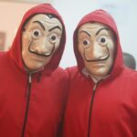 Magdy El Hawary Instagram - شكراً لكل اللي اجتهد فيما يخص مسلسل #دايماًعامر #وتريند اقتباسه من المسلسل الاسباني #ايليت #elite !! طيب مش نستني شوية ! يمكن يطلع مقتبس من مسلسل #Mony_Heits #La_casa_de_paple انا بقول نشوف في رمضان هو مهبوش منين بظبط 🤣 حرام الترندات ديه والله تترمي علي الارض كده ! 😅🤨 #اقتباس #ايليت_الغلابة ✌🏽🤣 #mony_heits_اللذاذة 🤔😅 #دايماًعامر #مصطفي_شعبان #مجدي_الهواري #الباتروس #المخرج