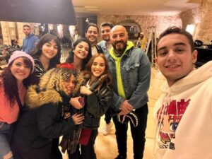Magdy El Hawary Instagram - كنت النهارده في رحلة لزيارة الاولاد ! #مدرسة_رؤية إنترناشيونال..#school 😍
ووتشرفت بمقابلة صاحب المدرسة .. وبعض هيئة التدريس الافاضل.. اتعرفت أيضاً  علي بعض اصدقاء ولادي 😅✌🏽كان يوم لذيذ 
مذكرات
دايماً عامر 
#رمضان2022