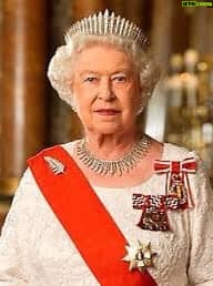 Magdy El Hawary Instagram - Queen Elizabeth II has died, Buckingham Palace announces Queen Elizabeth II, the UK's longest-serving monarch, has died at Balmoral aged 96, after reigning for 70 years. نقطة فارقة في تاريخ البشرية . رحم الله الملكة اليزابيث 😔