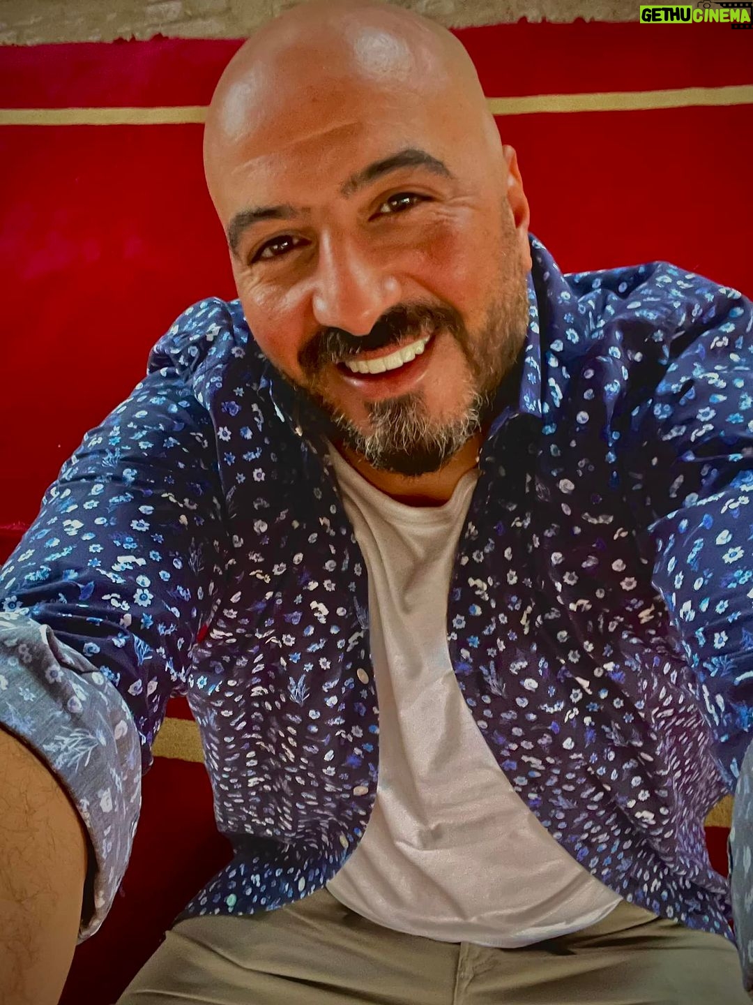 Magdy El Hawary Instagram - عيدكم مبارك 🥳 كل عام وانتم بخير جميعًا 🙏من صلاة #العيد. 😍