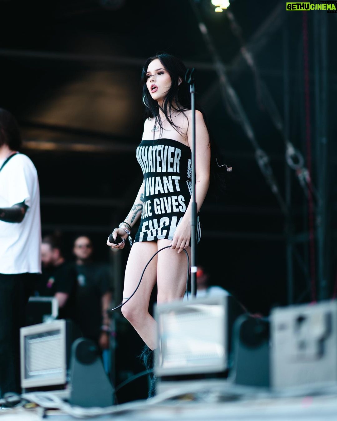 Maggie Lindemann Instagram - 🇩🇪🖤 Rock am Ring