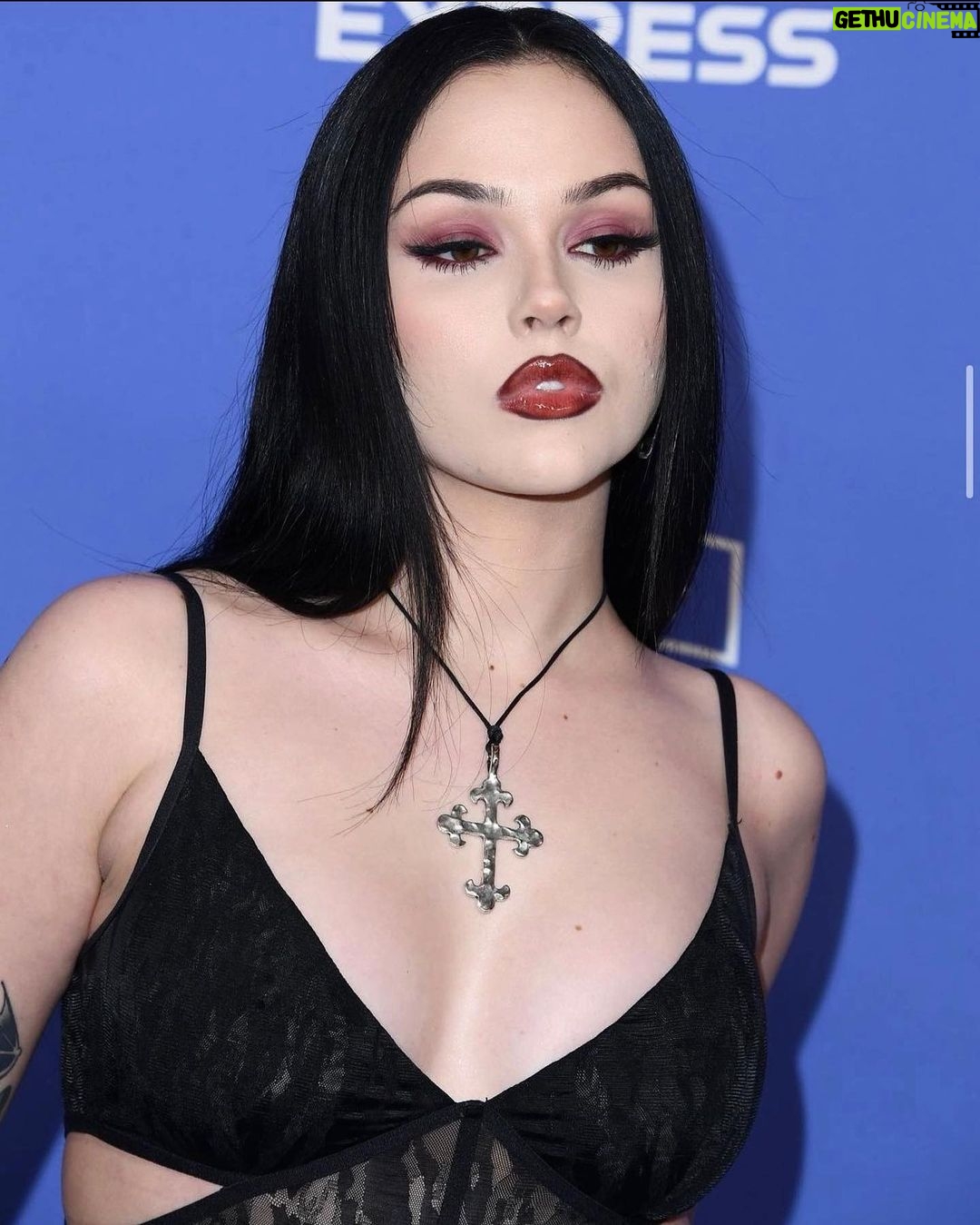 Maggie Lindemann Instagram - thank you for having me @billboard …🩸