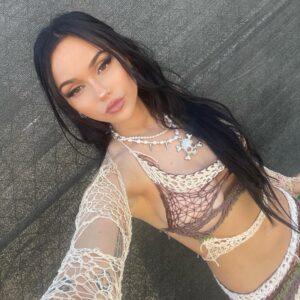 Maggie Lindemann Instagram - she lives