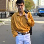 Magomed Murtazaaliev Instagram - Ярок, свеж, и горяч - и все это я, представляете? Уму непостижимо , как все эти качества собрались во мне 😅 Мож какие то качества упустил?