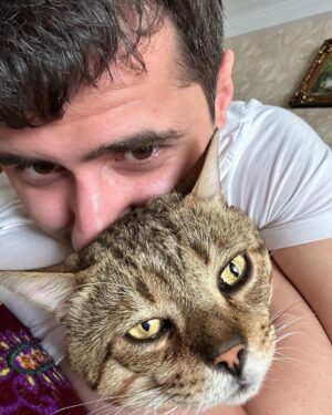 Magomed Murtazaaliev Instagram - С любимыми животными не расставайтесь☺️ 
@pablocatcobar мой бро.