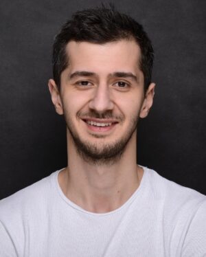 Magomed Murtazaaliev Instagram - Что вам первым  приходит в голову при просмотре на великолепного меня?