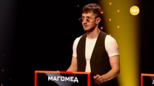 Magomed Murtazaaliev Instagram - Как это не электрик? 😂
Подробнее узнаете  8го МАРТА в 20:00 премьера шоу «НА ВЫХОД» на  @tv_ctc ⚡️😅