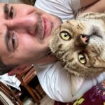 Magomed Murtazaaliev Instagram - С любимыми животными не расставайтесь☺️ @pablocatcobar мой бро.