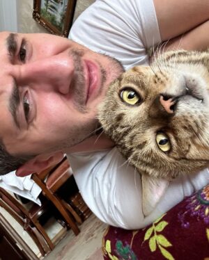 Magomed Murtazaaliev Instagram - С любимыми животными не расставайтесь☺️ 
@pablocatcobar мой бро.