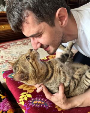 Magomed Murtazaaliev Instagram - С любимыми животными не расставайтесь☺️ 
@pablocatcobar мой бро.