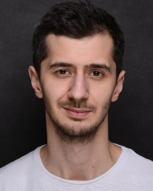 Magomed Murtazaaliev Instagram - Что вам первым  приходит в голову при просмотре на великолепного меня?
