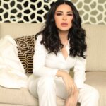 Maguy Bou Ghosn Instagram – Now with @forbesmiddleeast #Riyadh #SaudiArabia 🤍

Overcoming adversity behind the screen – a speech for @forbesmiddleeast #FWS3 #FWSRiyadh @khuloudalomian 

Make up @patriciariga 
Hair by @dianalina_hairstyle 
Photos by @nahlaphotographer Riyadh, Saudi Arabia