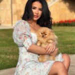 Maguy Bou Ghosn Instagram - Vacation mode on 🤍✨ 👗 @hhart.uae Make up @dianaahmadmakeupartist Hair @haissam.najjar #MaguyBouGhosn | #ماغي_بو_غصن Beirut, Lebanon