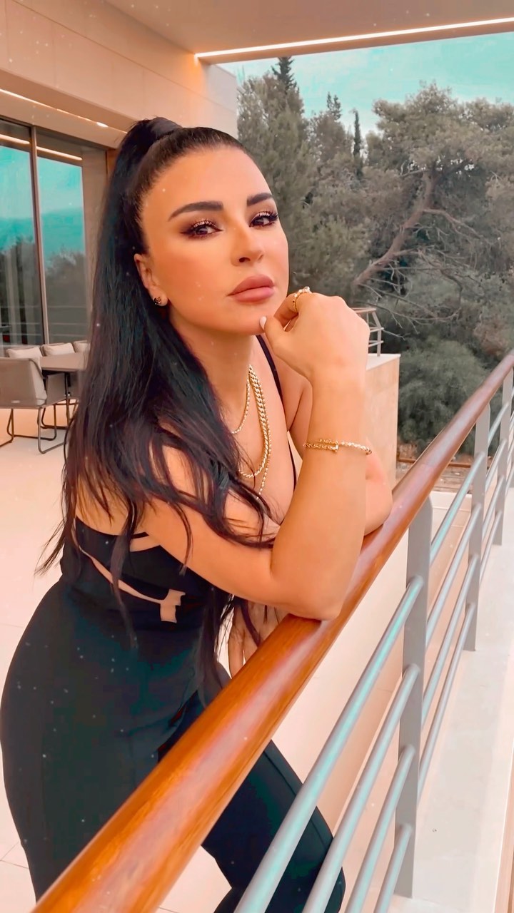 Maguy Bou Ghosn Instagram - About yesterday ✨🖤 #MaguyBouGhosn #ماغي_بو_غصن