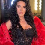Maguy Bou Ghosn Instagram - Hello 🖤 #MaguyBouGhosn #ماغي_بو_غصن