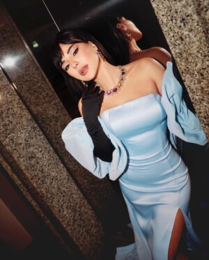 Maguy Bou Ghosn Instagram - Chasing JOY.. & Glam 🤍! #JoyAwards #SaudiArabia ✨

Gown @nourfathallah 
Styled by @styledbyibra 
Jewelry @bulgari 
Hair @michel_layoun 
Make up @ranim.alturki