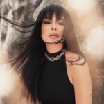 Maguy Bou Ghosn Instagram - يسار.. رمضان ٢٠٢٤ 💥 Can’t wait to reveal more! 🤍 #MaguyBouGhosn | #ماغي_بو_غصن Styled by @styledbyibra Hair @michel_layoun Make up @patriciariga Photographer @georgess_saliba Location @woodhills.resort