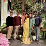 Mahesh Babu Instagram – Happy Sankranthi 

Blockbuster celebrations 💥💥💥
#GunturKaaram

@namratashirodkar @sreeleela14 @meenakshichaudhary006 @nagavamsi19 #DilRaju