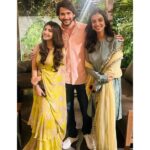 Mahesh Babu Instagram – Happy Sankranthi 

Blockbuster celebrations 💥💥💥
#GunturKaaram

@namratashirodkar @sreeleela14 @meenakshichaudhary006 @nagavamsi19 #DilRaju