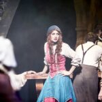 Mahnaz Afshar Instagram - #تاتر برای من یعنی درمان و عشق بازی روح و جان بازیگر به یاد نانسی عزیزم در #الیور_توئیست One of my best acting experiences in the #Theater was playing #Nancy in the #olivertwist #musically