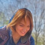 Mahnaz Afshar Instagram - 💙🧚🏼‍♀️ ☘️ #loveyourself #peace #lovenature 🏞️