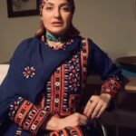 Mahnaz Afshar Instagram - نوروز همتون پیروز# همه ساله بخت تو پیروز باد همه روزگار تو نوروز باد #فردوسی سالی سرشار از سلامتی، دل خوش، برکت، آزادی و رضایتمندی مردم آرزو میکنم🙏🏻💙🕊 لباس زیبا از #بلوچستان #Nowrouz means "New Day" The Iranian calendar, begins with the Beginning of doing. The #Nature shows his colours , becomes green and life comes back. And that's what we need. The whole #world had too much bad experiences during the past year, and I wish a new day and a perfect new start for every one. I wish #health #peace #happiness and #love. #Staysave and #God bless all of us #traditionaldress #سیستان_بلوچستان #نوروز#ceremony #iranian