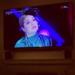 Mahnaz Afshar Instagram - همتون رو تحسین میکنم خیلی زحمت کشیدید و همتون اجراهای عالی داشتید و حالا طرفدارای تازه‌ای هم پیدا کردید. آرزو میکنم روزهای تازه، برایتان موفقیت بیشتر به همراه بیاره . « آمانج » نازنینم مثل همون شب هم من و هم آرش @arashmusic بهت گفتیم از حذف تو بسیار غمگین شدیم. همیشه در کنارت هستم 🤟🏼💙 هر بژی کُرد #کرد #کولبر 🌹 یک خبر خوب اینکه ما یک منتخب تماشاگران هم داریم به اونی که دوست داشتید رای بدید تا انتخاب بشه 🤟🏼 You were all great. I wish that he could have stayed longer with us. #persiasgottalent #mbcpersia
