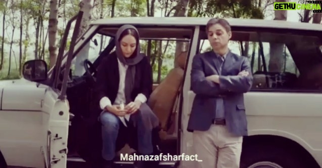 Mahnaz Afshar Instagram - چقدر ارزو کردم که اول شخص بمونی گرچه تو وجودت نیست! چقدر دوسِت دارم! ای فیلم «ناگهان درخت» سرمای درون مهتاب منو گرم میکنه 👌🏻🎬 صفی جان یزدانیان پیمان جان معادی ممنونم برای این فیلم💙💙 #movie #suddenlyatree #cinema #actress #actor #sequins