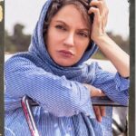 Mahnaz Afshar Instagram - برای من ناگهان زندگی و آخرین فیلم اکران نشده من. با وجود تک‌تک شماها بود که «مهناز افشار» روی پرده سینماها شکل گرفت و بیش از ۲۰ سال ادامه پیدا کرد و باز ادامه خواهد داشت💙🙏🏻 نزدیک به دوسال هست که پیشتون نیستم اما حمایت و عشقی که بهم میدید و تعصبی که به من دارید رو حس میکنم و دوستتون دارم🙋‍♀️ ”Suddenly a Tree” Coming online soon 🎬 از ۱۷ آذر #movie #suddenlyatree #actor #mahnazafshar#cinema#movienews