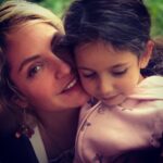 Mahnaz Afshar Instagram - 🦋💙پروانه‌ زندگی #NationalDaughterDay