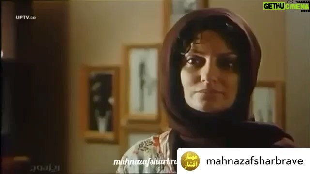 Mahnaz Afshar Instagram - فیلم “قصه پریا” 🦋 “فریدون جیرانی “ یادتونه؟ یکی از دوران خوب و حال خوش سینما 🎬 ”بیبی جون قصه میگف حرفای سر بسه میگف قصه سبز پری زرد پری قصه سنگ صبور، بز روی بون قصه دختر شاه پريون شمائين اون پريا! اومدين دنيای ما حالا هی حرص میخورين، جوش میخورين، غصه خاموش میخورين که دنيامون خال خاليه، غصه و رنج خاليه؟” احمد شاملو #movies #fereydoonjeyrani #mostafazamani #mahnazafshar#شاملو