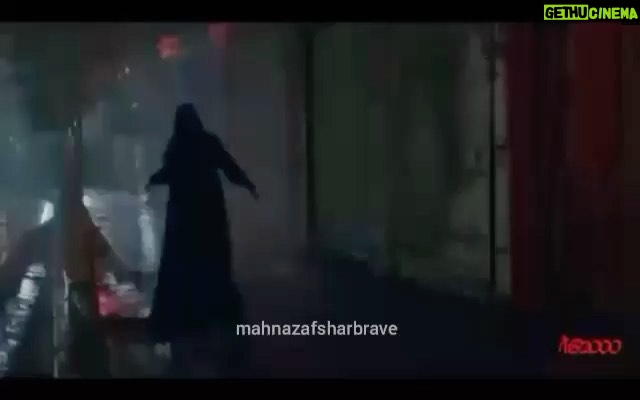 Mahnaz Afshar Instagram - 🎬سینما روزگاری نه چندان دور 😌 متروپل مسعود کیمیایی خواننده رضا یزدانی ممنونم @mahnazafsharbrave 🦋 #masoudkimiaei #mahnazafshar #rezayazdani #مهنازافشار #movies