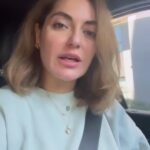 Mahnaz Afshar Instagram - سلام بروی ماه همتون باور من همیشه از قدیم و تا عمری باقیست این بوده که حمایت و اتحاد همیشه زیباست۔ رقابت به معنی تخریب،هیچوقت برای من به شخصه جایی نداشته۔ هموطنان عزیزم در امریکا همینطور که از خانه امن ما حمایت کردید و دوستش داشتید، تاتر مرده شور کار آقای نیما دهقان رو هم حمایت کنید۔ هنرمندان بزرگ قدیم همچون اقای پرویز صیاد و خیلیهای دیگه و جوانان دیگه که امروز در غربت در حال ساختن دوباره هستند هموطن و عزیز ما هستند و من حمایت و احترام خودم رو به تک تک آنها اعلام میکنم۔ I always believed that when you feel good about progress, you will be happy to see the success of others and support them. 🎭