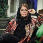 Mahnaz Afshar Instagram - دیشب درکنار شما فیلم سینمایی آشفته گی فریدون جیرانی رو دیدم🎬 اقای جیرانی عزیزم ممنونم از اینکه دریا رو به من سپردی. من امشب در سینمای شما غرق شدم و به سالهای دور سفر کردم بهرام رادان عالی بودی مهران احمدی عالی بودی همه و همه عالی بودین آلاله هاشمی نازنیم از صبوریت ممنونم بیتا موسوی از زحماتت ممنونم از شما مردم که همیشه منو ذوق زده مهرتون میکنین ممنونم دوستتون دارم ❤️🙏🏻🎬 Have a good weekend #mahnazafshar #mahnazafsharmovies #fajrfilmfestival #bahramradan #mehranahmadi #مهناز_افشار #فریدون_جیرانی